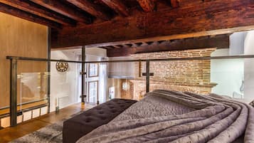 1 dormitorio, tabla de planchar con plancha, wifi gratis y ropa de cama