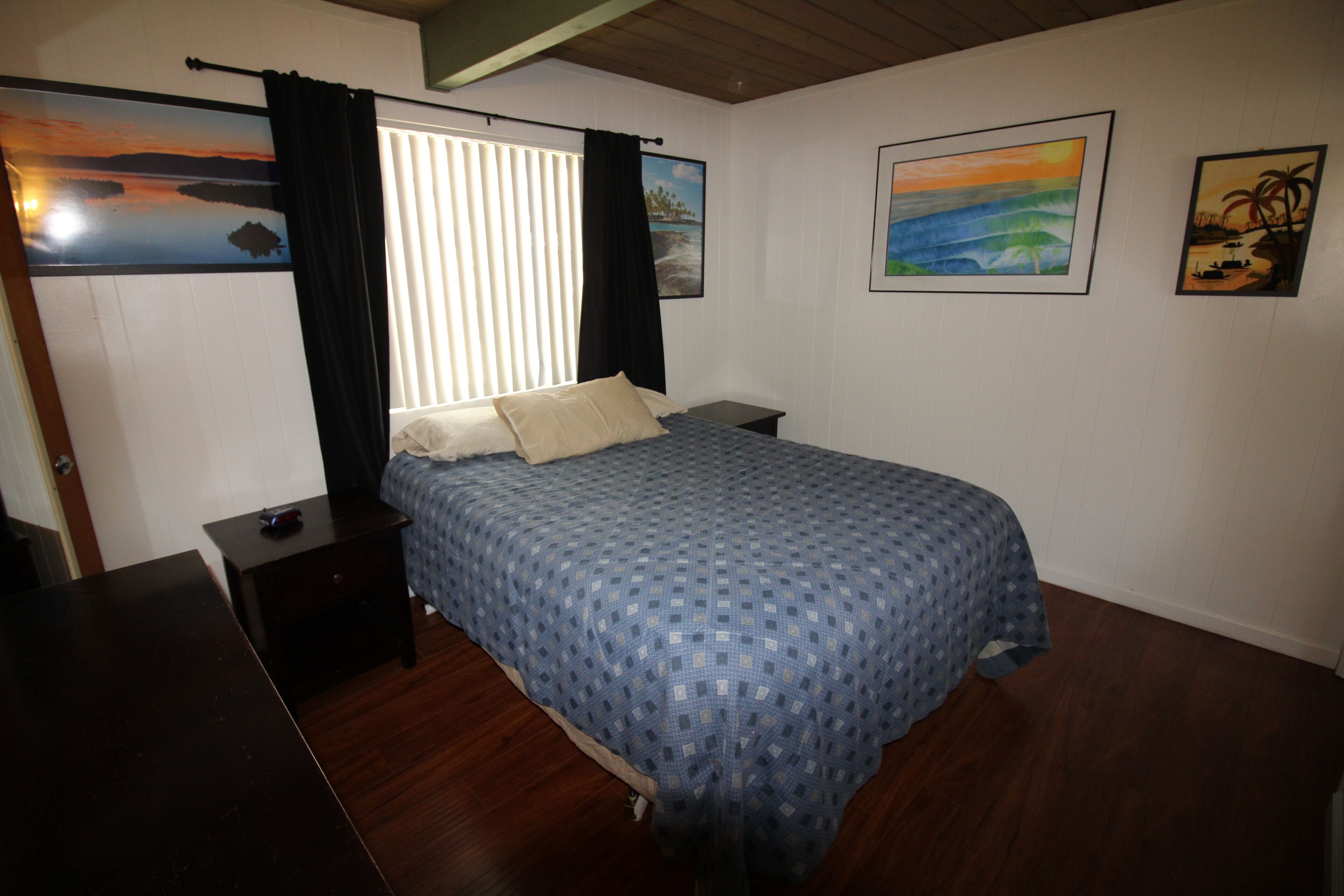 Pacific Beach Clean Relaxing Flat-1BR, Sleeps 5, 1 Mi. To Ocean/half Mile To Bay