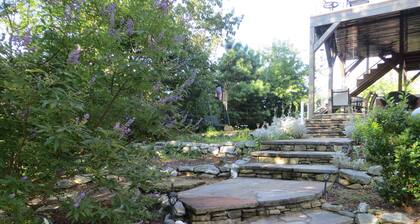 NC Moutain Lodge with Panoramic Views: Pisgah Mtn to the North,