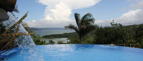 Alberca al aire libre