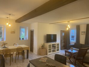 TV, fireplace, video games, DVD player - Superb Cottage between Land and Sea (Taulé)