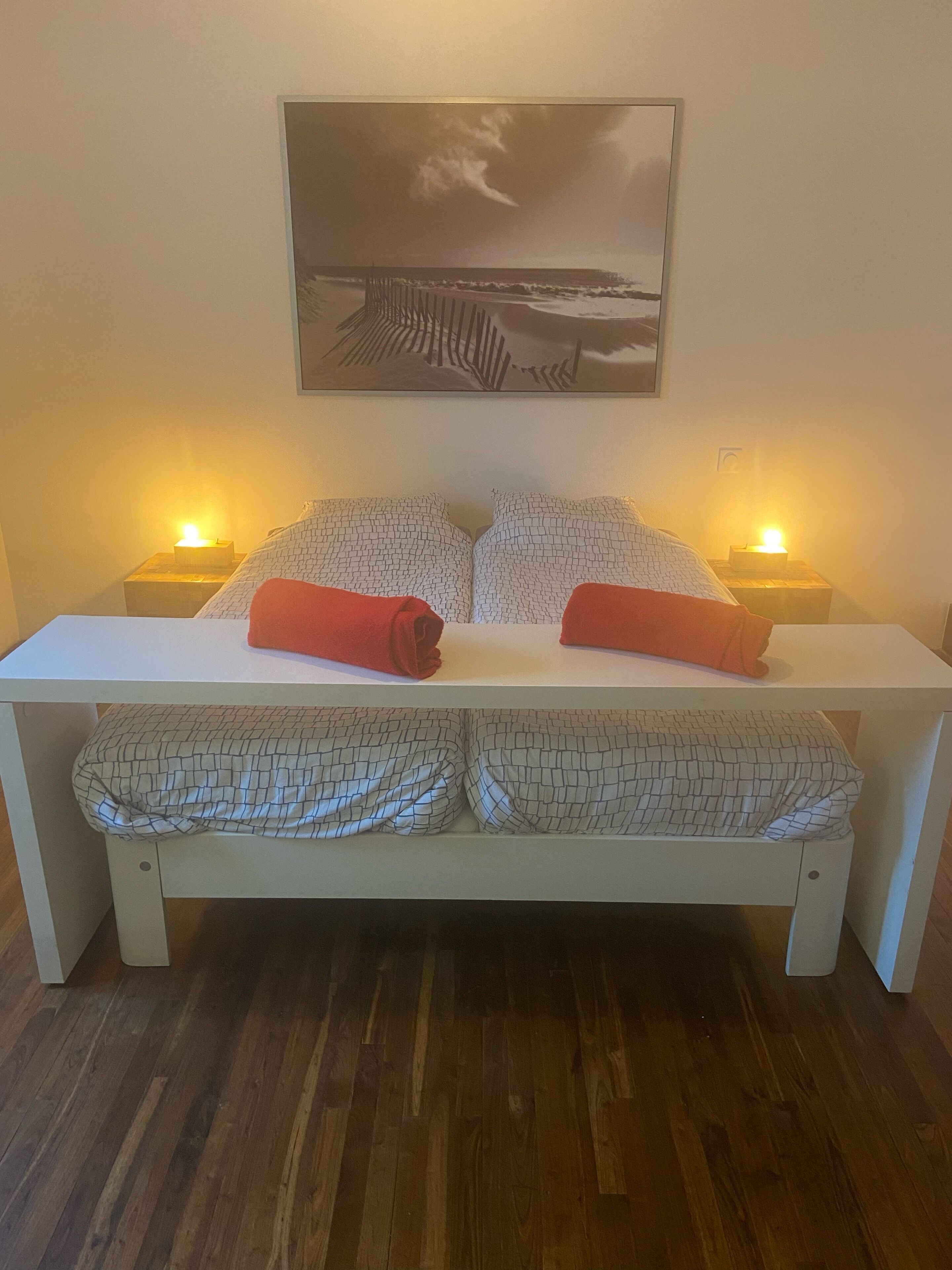2 slaapkamers, een strijkplank/strijkijzer, wifi, beddengoed