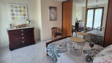 2 chambres, fer et planche Ă repasser, lit parapluie, Wi-Fi gratuit