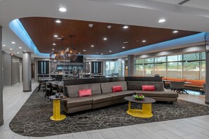 Lobby lounge - SpringHill Suites by Marriott Dallas Central Expressway (Dallas)