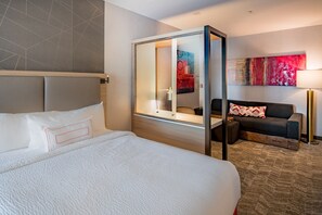 Desk, laptop workspace, iron/ironing board, free WiFi - SpringHill Suites by Marriott Dallas Central Expressway (Dallas)