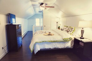 3 bedrooms, iron/ironing board, WiFi, bed sheets