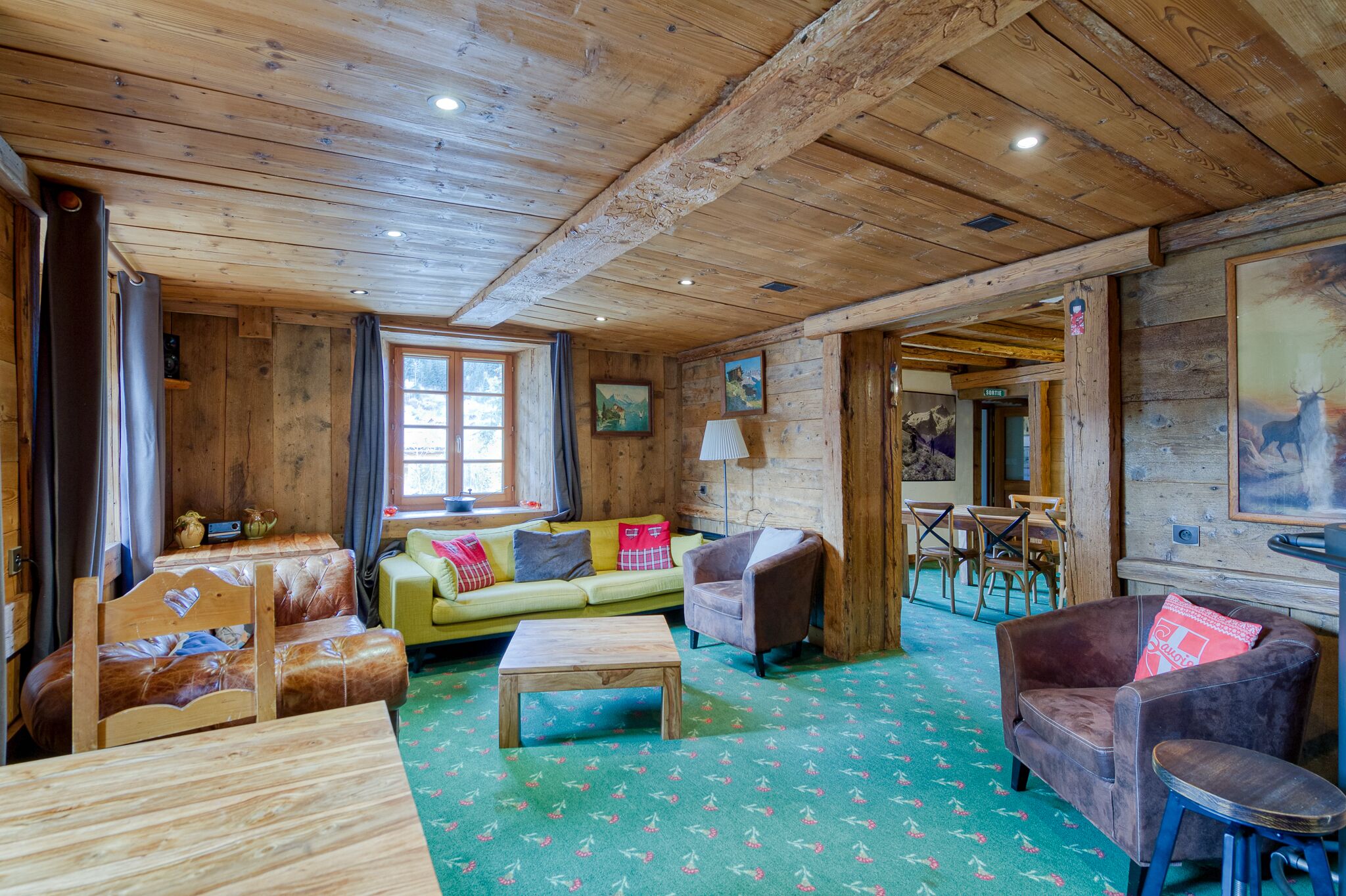 WARM AND COMFORTABLE CHALET FOR 15 PEOPLE