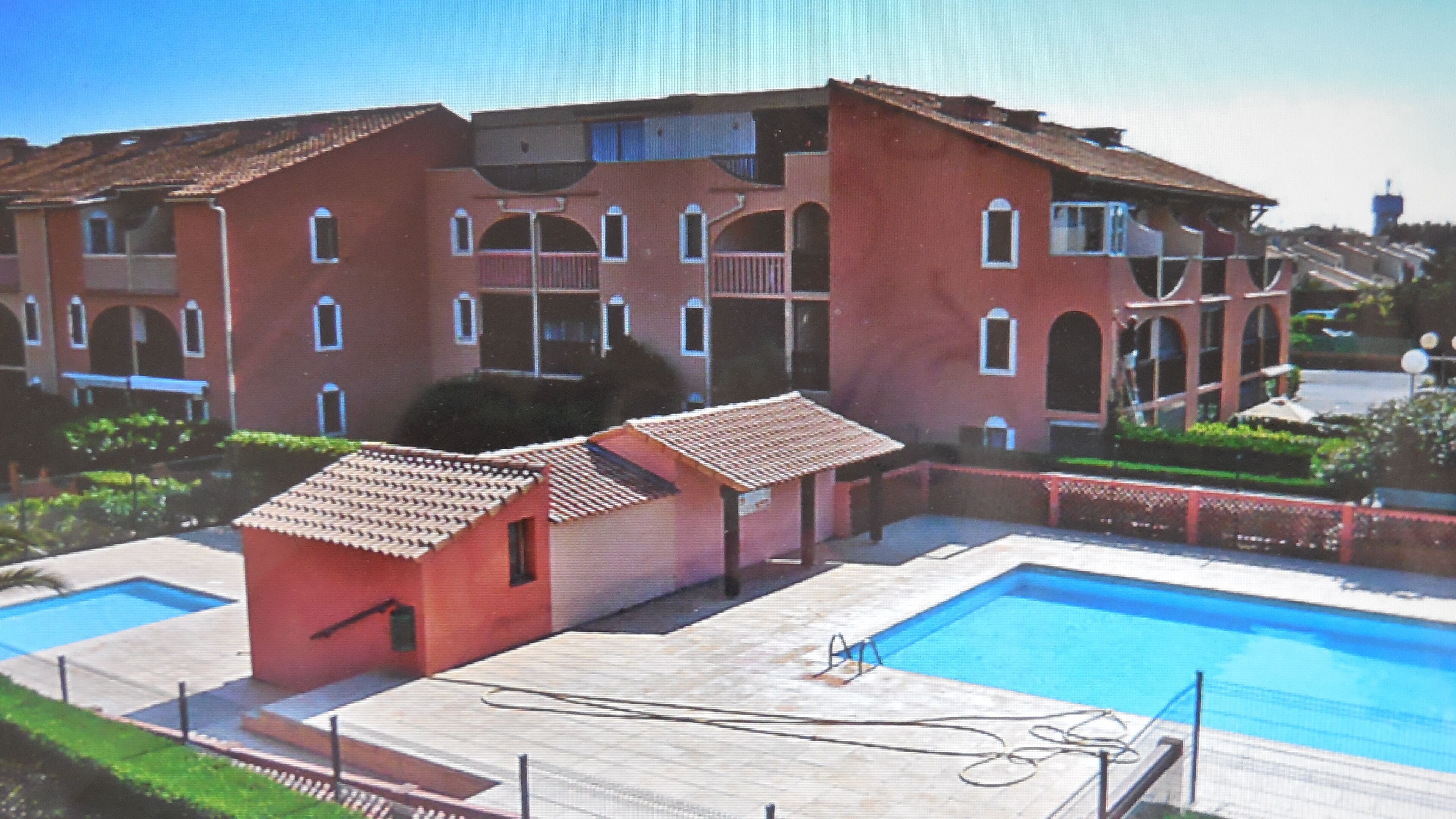 Sleeps 4 2 adults, 2 children