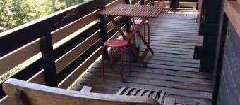 90m² chalet overlooking Lake Annecy