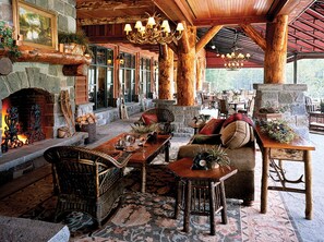 Property grounds - 15-45% Off- Whiteface Lodge- Pools, Hot tubs, Spa, Game Room & Theatre! (Lake Placid)