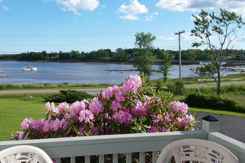 Beautiful Bay View, Home Away From Home