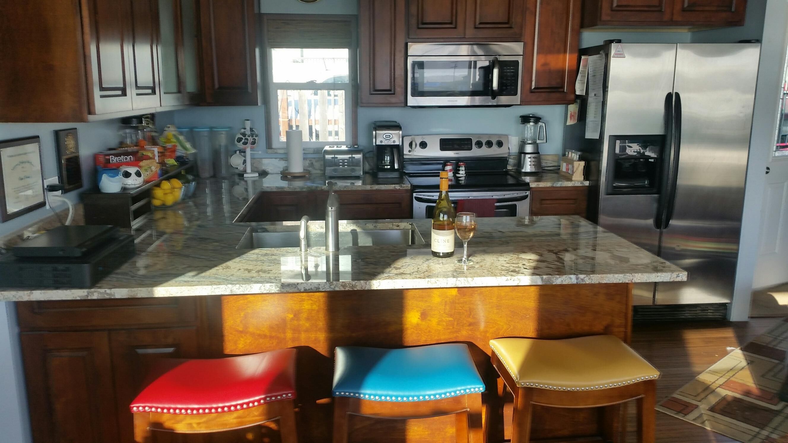 Dillon Beach Surf Cottage With 180 Degree Views Of The Pacific And Pt. Reyes