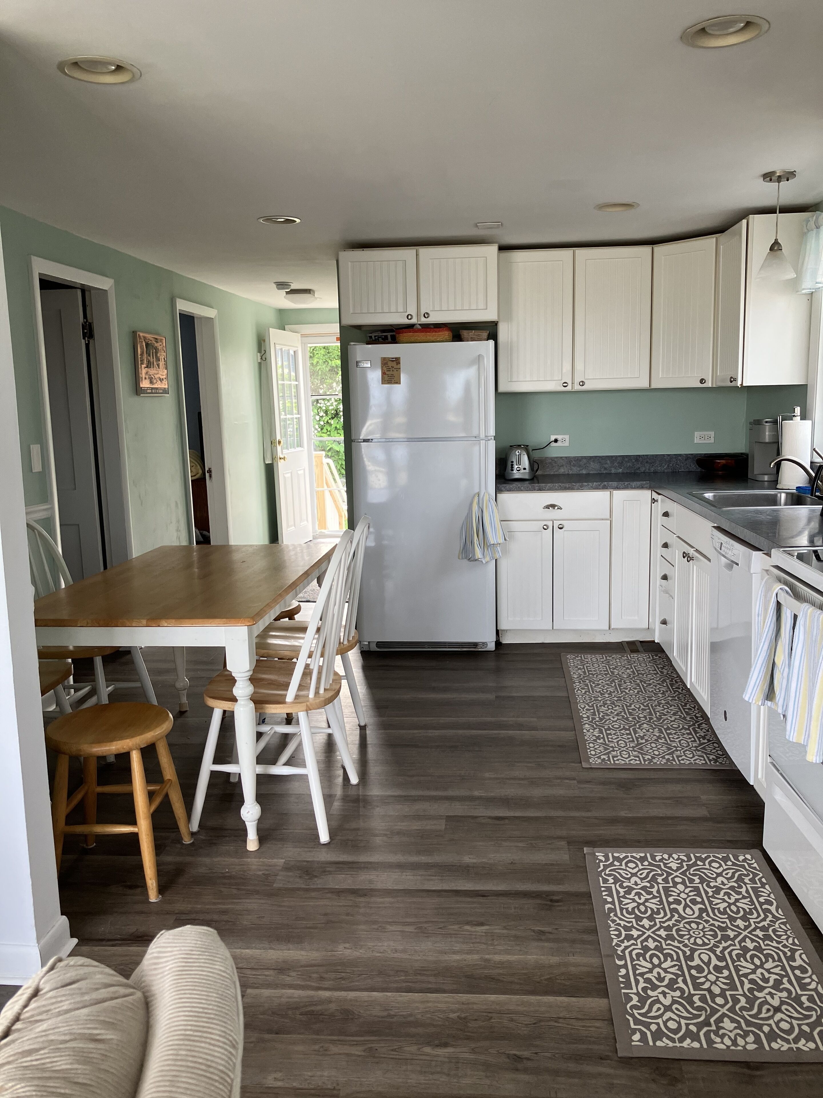 Ocean View~Walk to Scarborough Beach~4BR 3BA 3 level Affordable Private Home