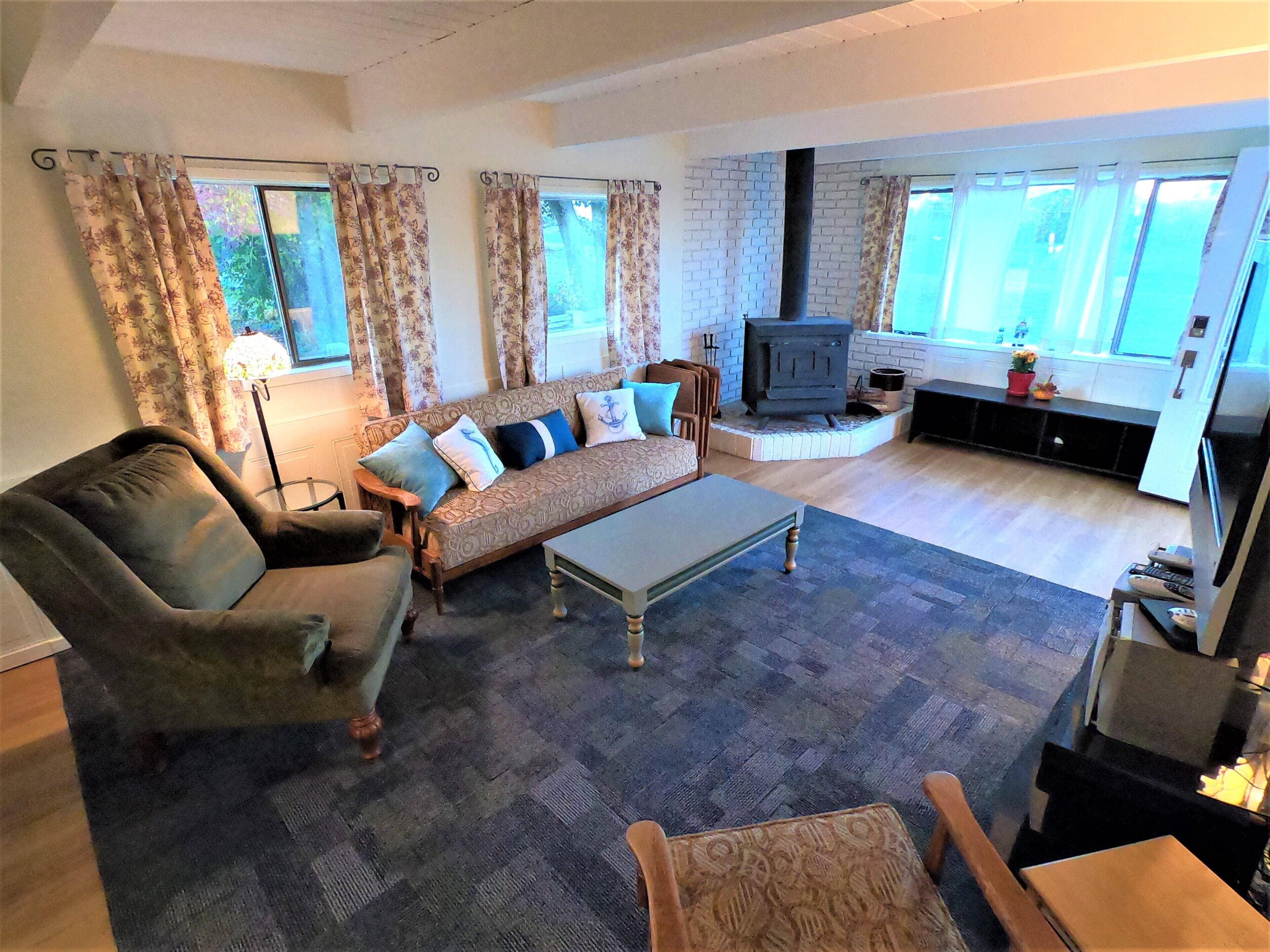 Sequim Dungeness Charming Guest Suite