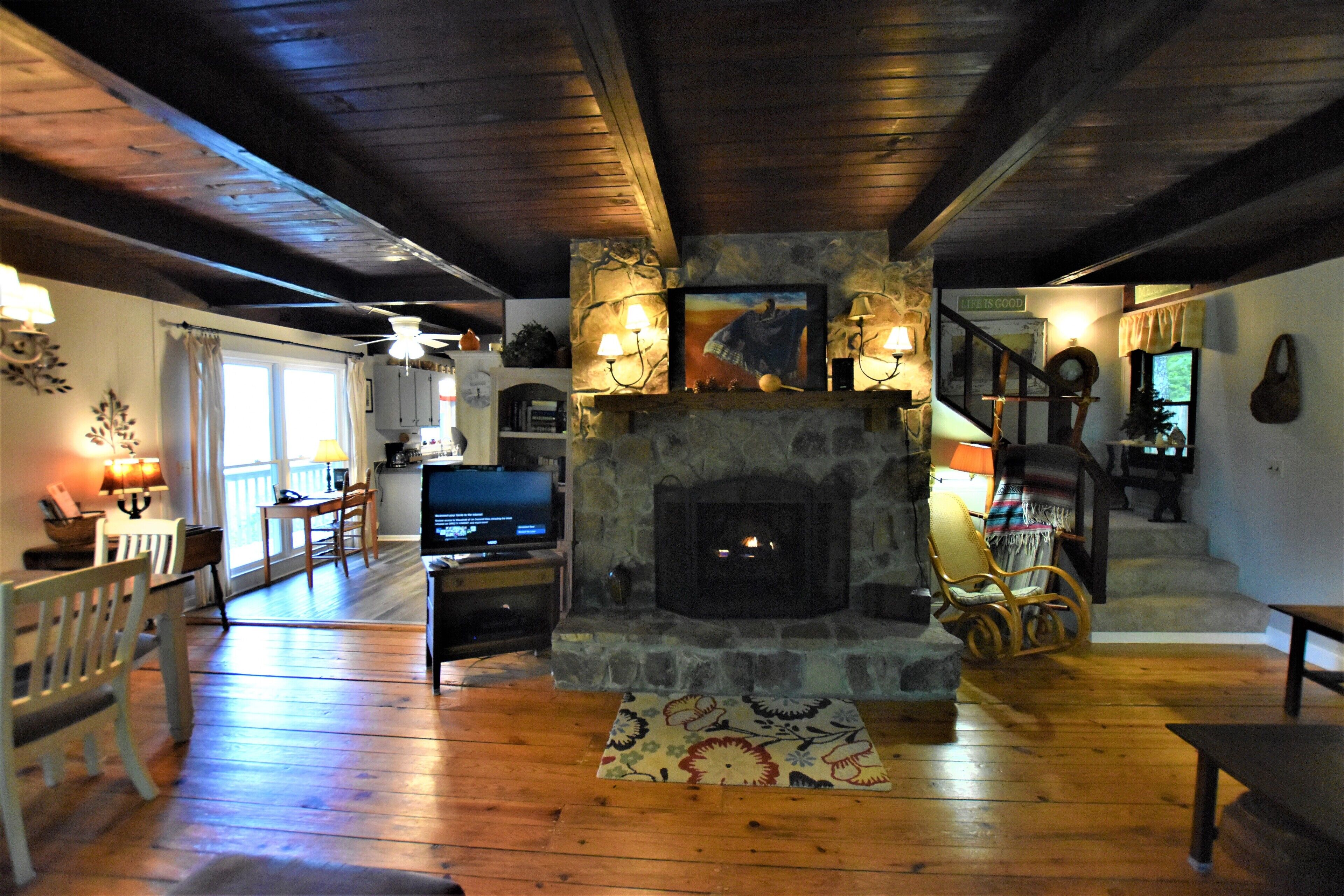 Windancer Lookout · Long Range Views!!!