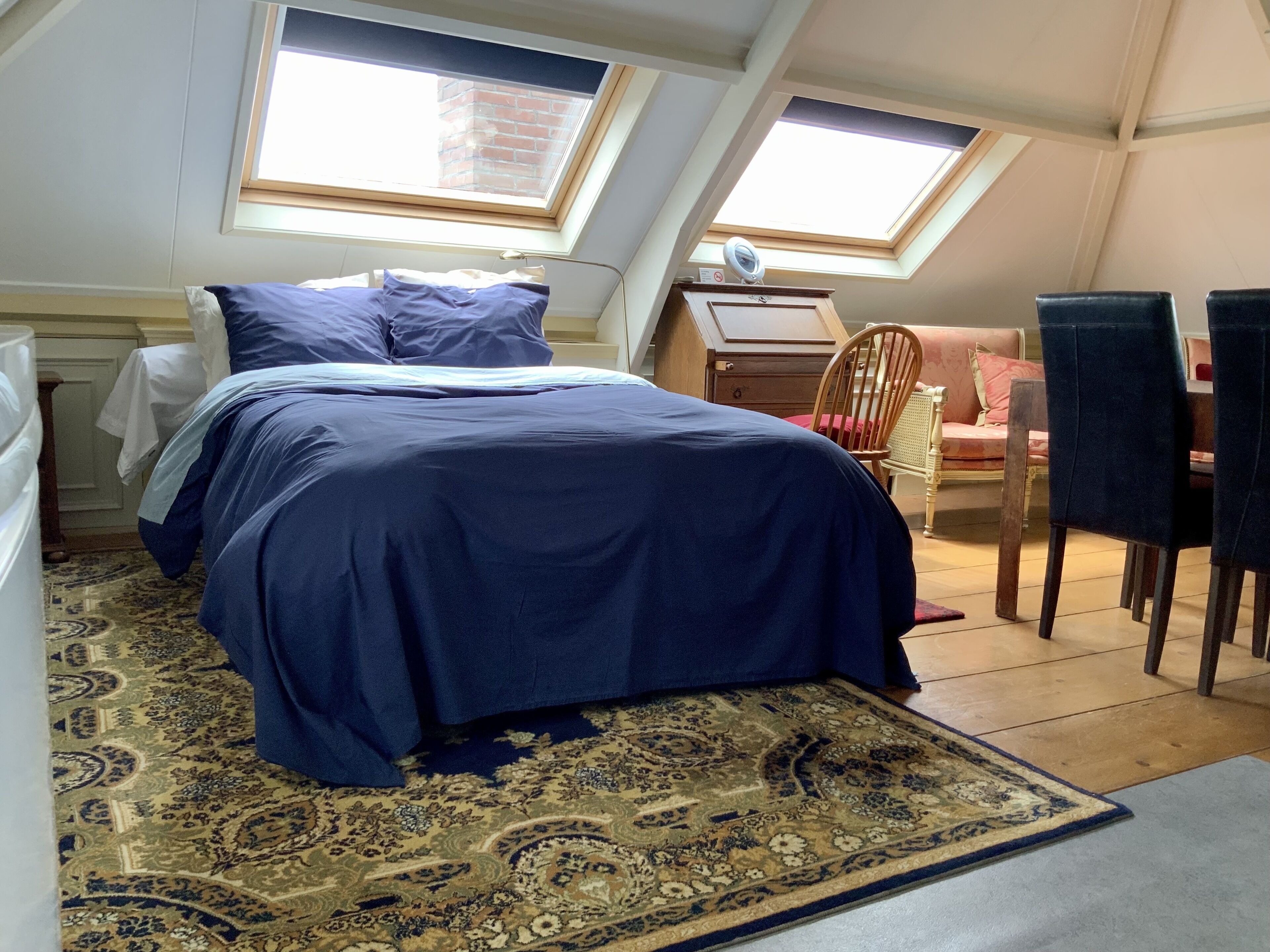 Art+bed and breakfast, short or long-term holidays