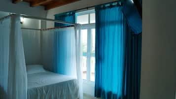 10 chambres, fer et planche Ă repasser, Wi-Fi gratuit, draps fournis
