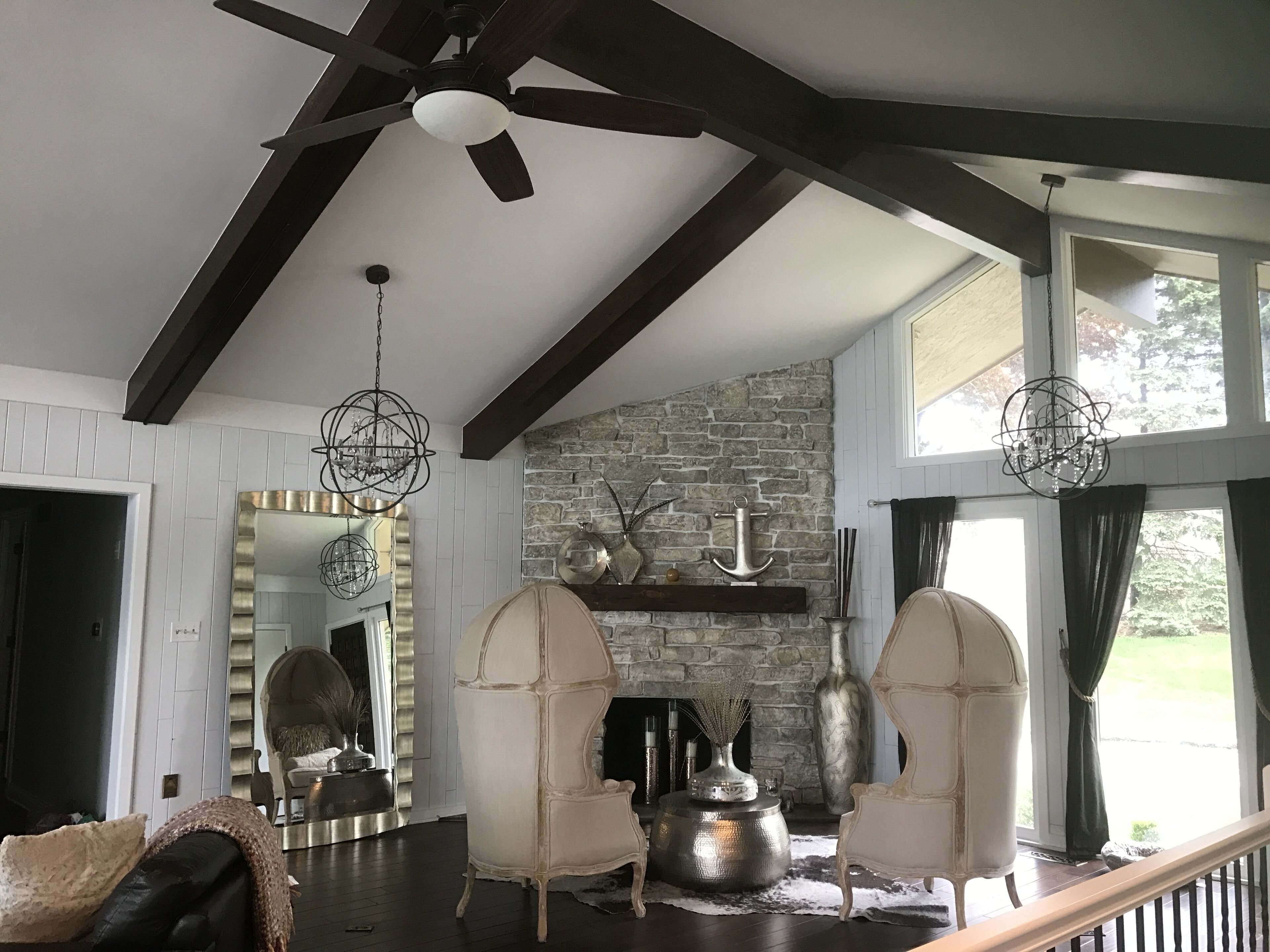Modern mid century LAKE home 5 miles from Lucas Oil Stadium and downtown Indy. 