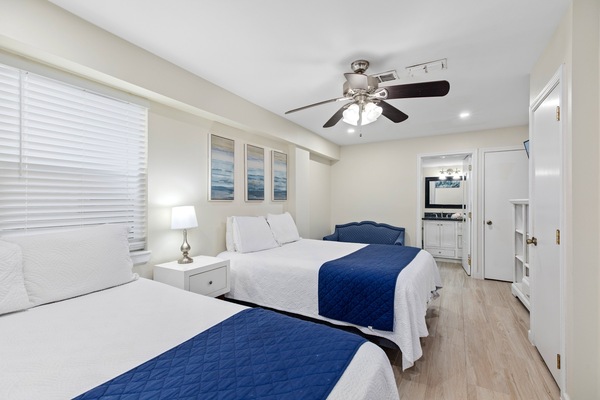 8 habitaciones, tabla de planchar con plancha y wifi gratis