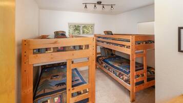 3 bedrooms, Internet, bed sheets