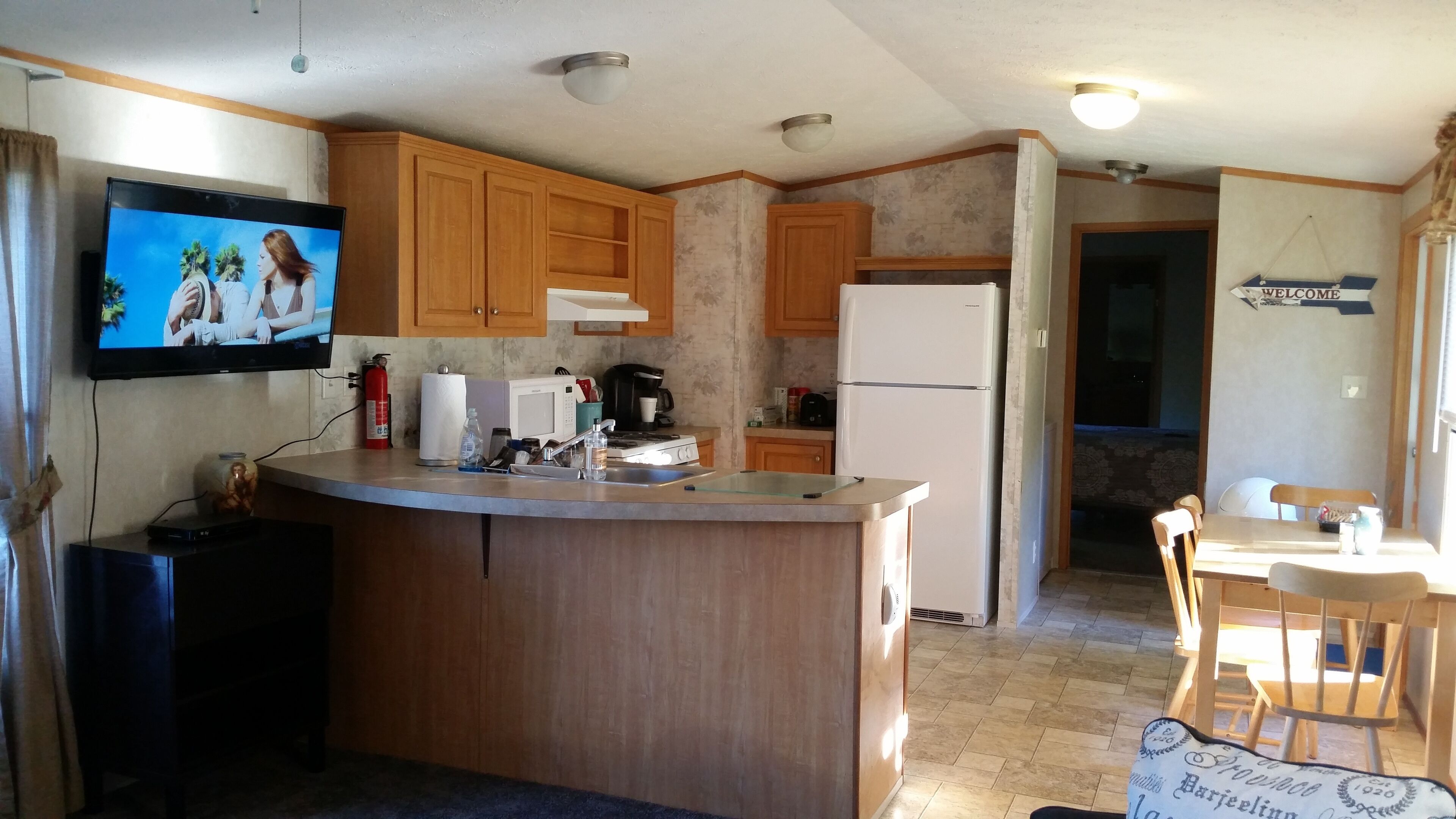 Enjoy Birdwatching from the Deck!