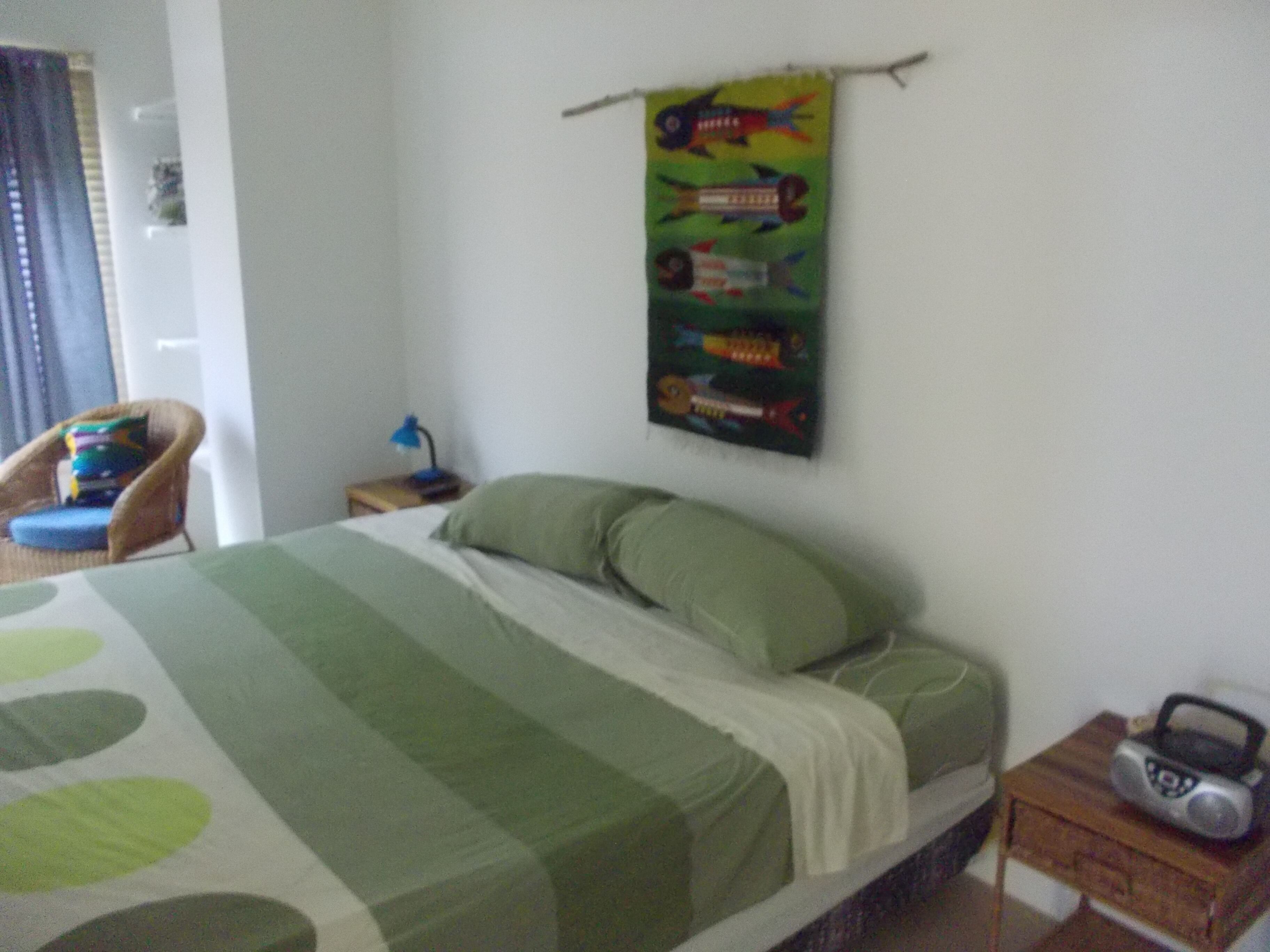 2 bedrooms, desk, iron/ironing board, WiFi