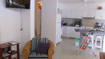 TV, DVD player, books, stereo