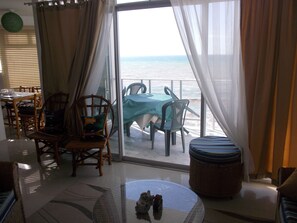 Interior - Oceanfront Condo, Gorgeous Sunsets (Crucita)