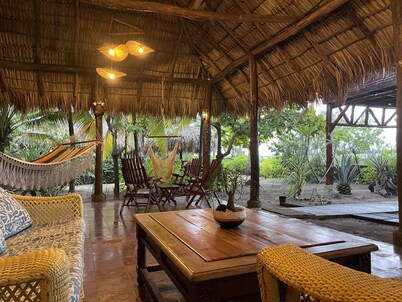  Casita Sol y Mar-- Your beachfront getaway