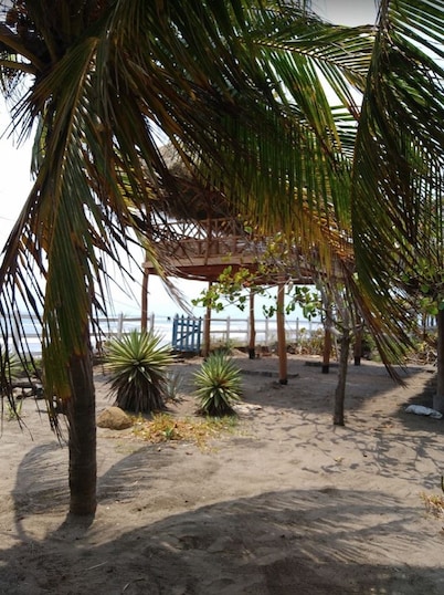 Casita Sol y Mar-- Your beachfront getaway