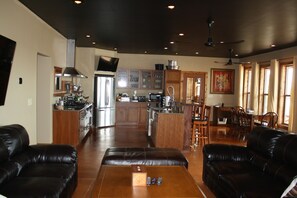 Smart TV, fireplace, DVD player, books