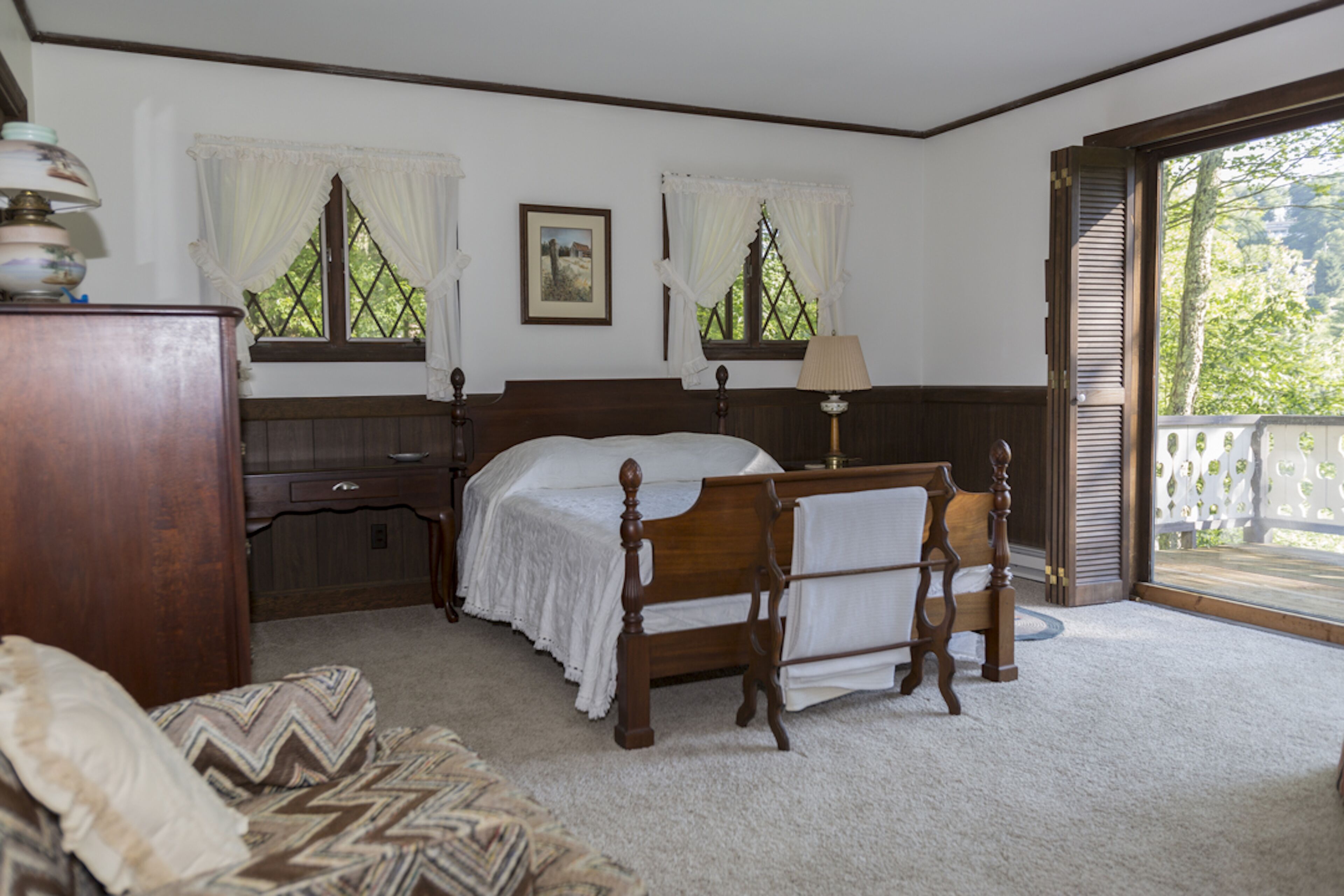 Relax on the 16th hole...