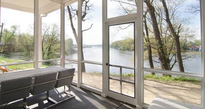 Hot Tub + Bonfires on main Lake Shafer Waterfront