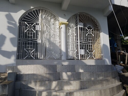 Cozy Family Inn Guesthouse Room A