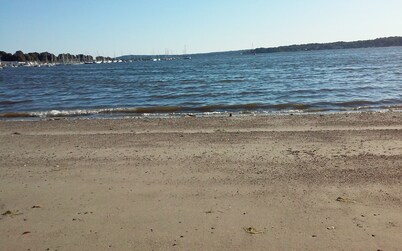 Last Minute Getaway, Walk Acoss the Street to the Beach!  Close to everything!