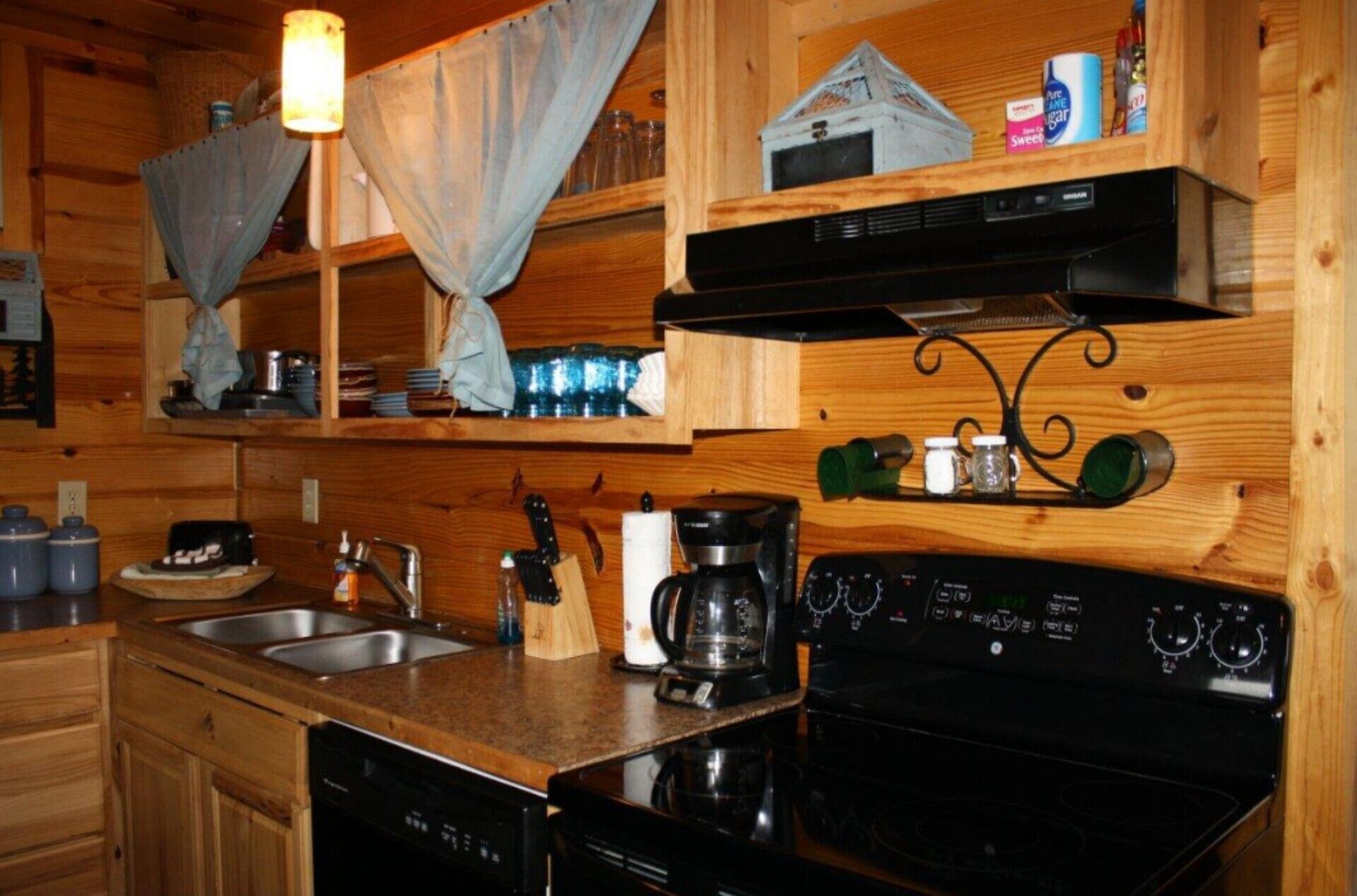Morningstar Cabin Caddo River. GREAT VALUE!!!!!!!!!!! River access!!