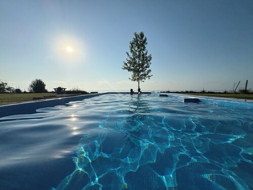 Villa with Private Pool  and over  3000 m2 Wineyards & Garden