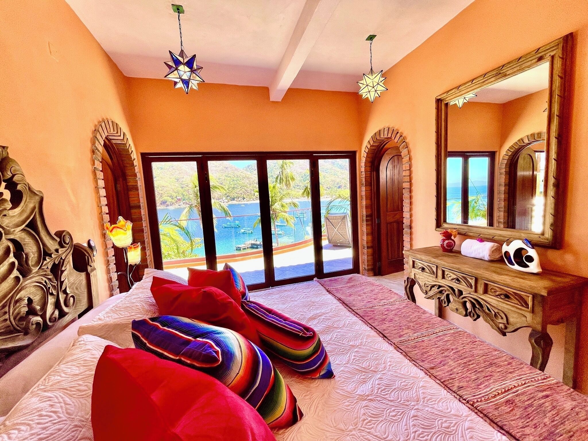 4 bedrooms, WiFi, bed sheets