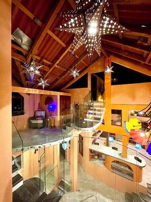 Interior - Penthouse in Yelapa, Brand New and Luxurious Casa, Sleeps 8 very comfortably (Yelapa)