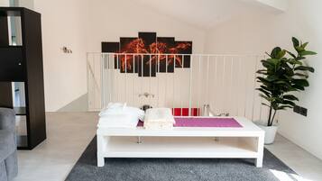 5 camere, una cassaforte in camera, ferro/asse da stiro, Wi-Fi