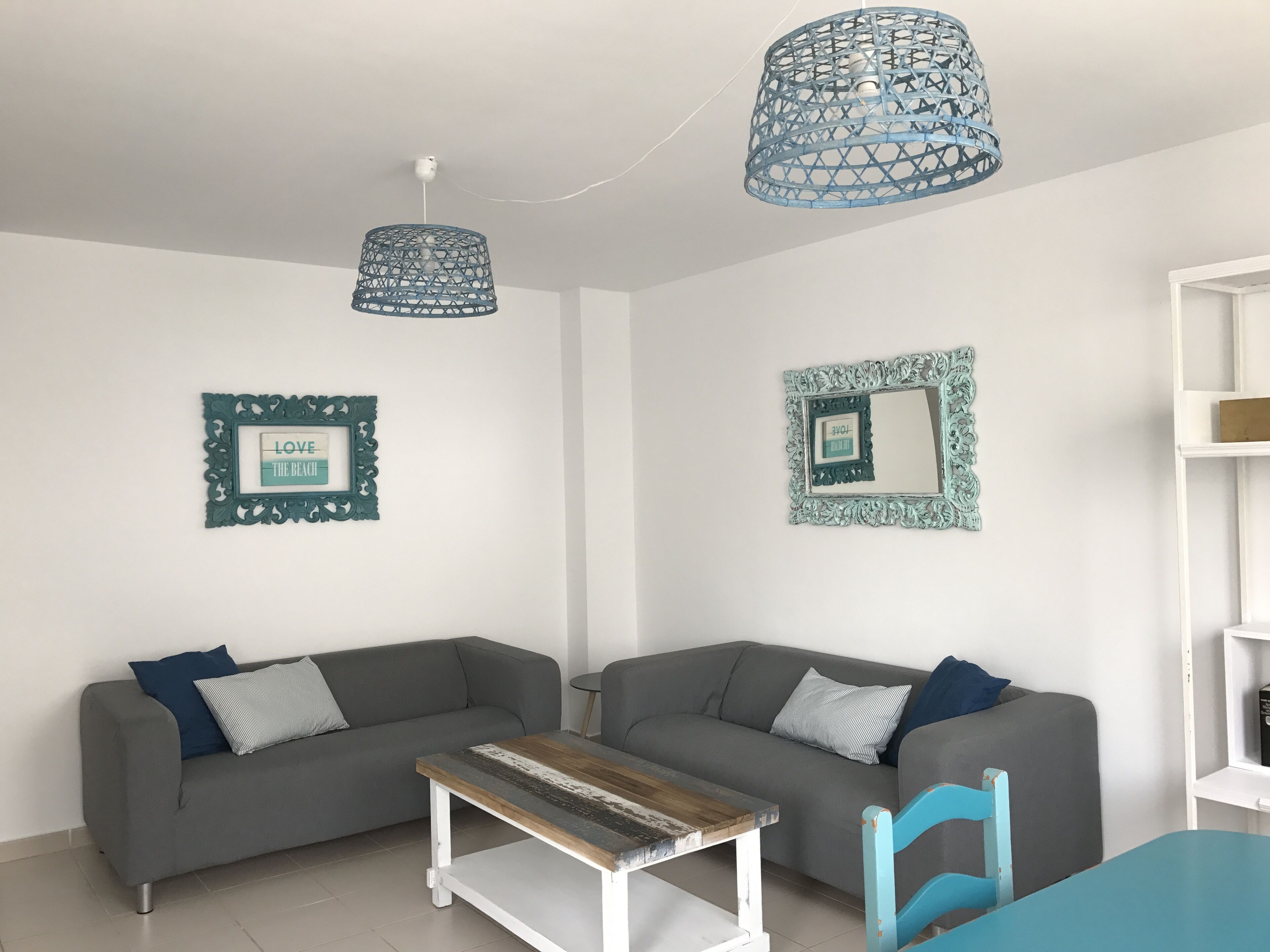 Apartment 50 meters from the sea. Double services and two bedrooms. 