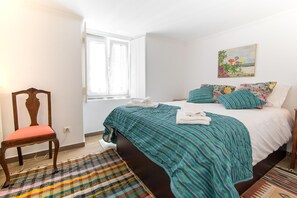 3 bedrooms, free WiFi, bed sheets