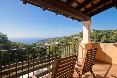 Club Villamar - New holiday villa in Tossa de Mar with swimming pool with pasture and magnificent...