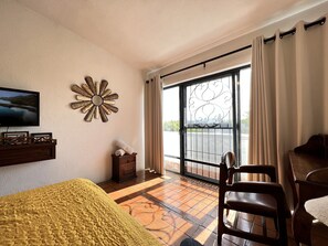 1 habitación, internet y ropa de cama 