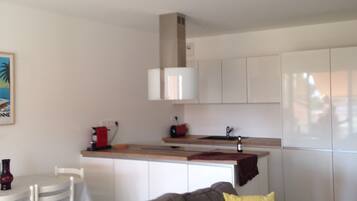 TV connectée, livres, imprimantes