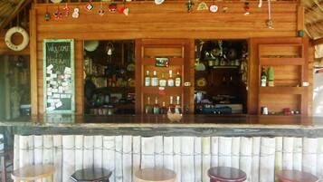 Bar (en la propiedad)