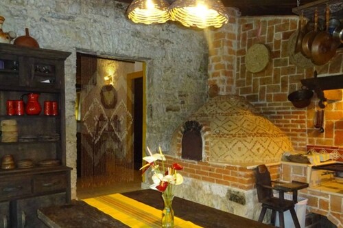 OCTIMAXAL REST HOUSE