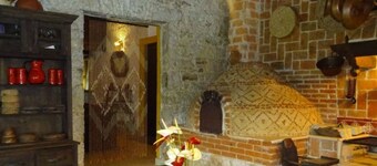 OCTIMAXAL REST HOUSE