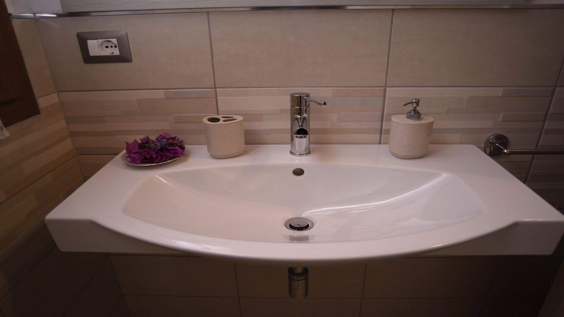 AGRITURISMO AWAY FROM THE TWENTY MASTER CHAMBER