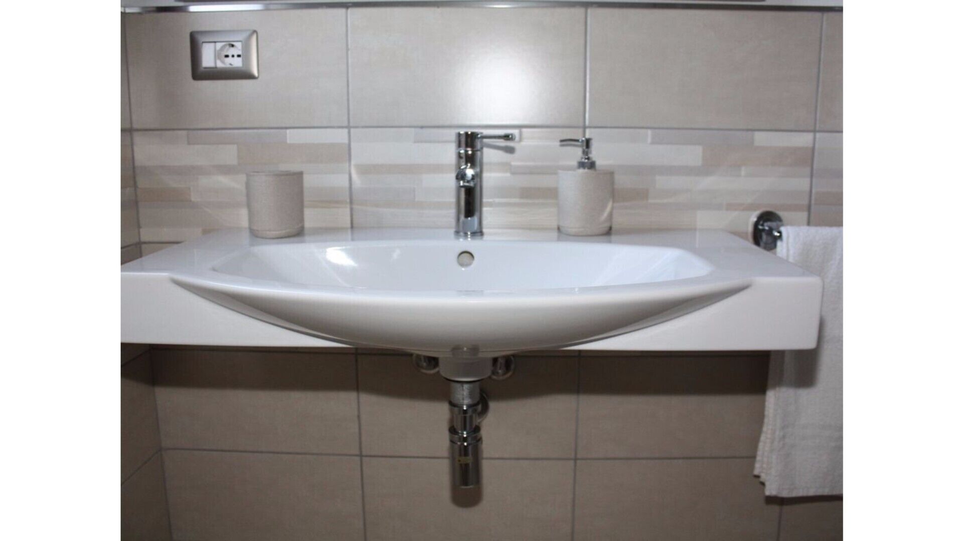 AGRITURISMO AWAY FROM THE TWENTY LEVANTE ROOM